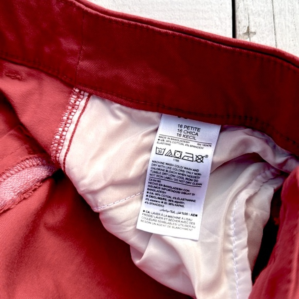 Old Navy Pixie Pixie Mid Rise Pants In Robbie Red - image 5